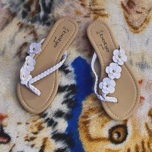 NEW bebe girl's leather sandals with flowers Size 11/12